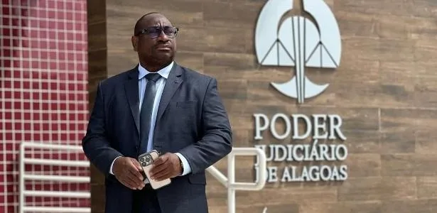 Ação pede uso da Ficha Limpa contra João Neto, condenado por agredir mulher
