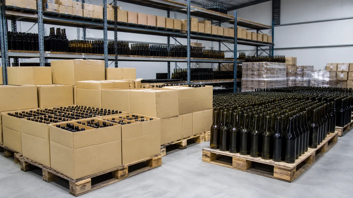 Mapa apreende 14.640 litros de bebidas sem registro no Paraná
