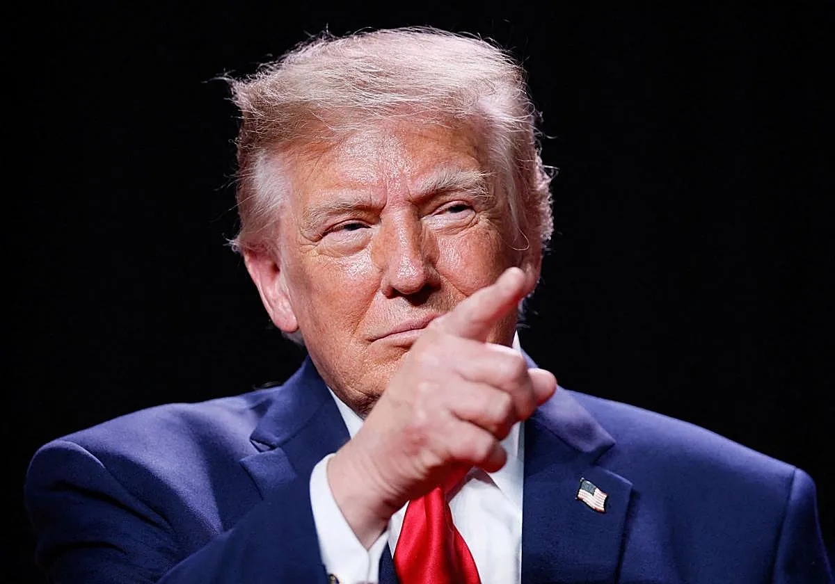 Trump trata de contener el precio de los combustibles: dice que no atacará a Irán antes de las elecciones