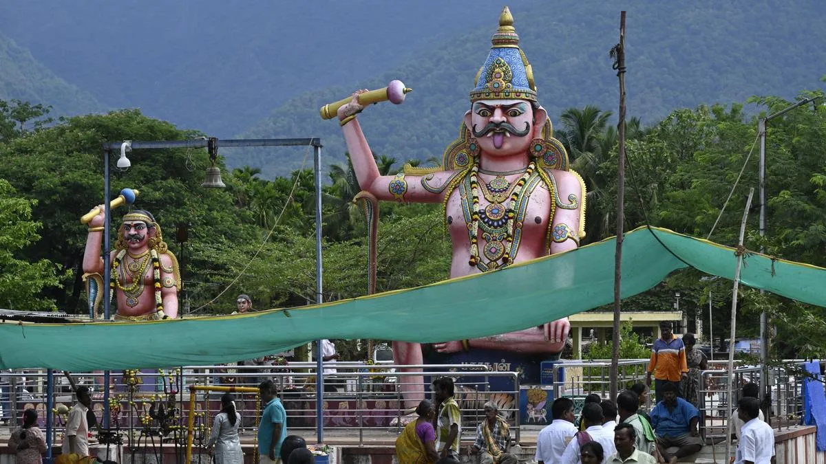 Mobile phones banned at Vanabadrakaliamman Temple from September 1