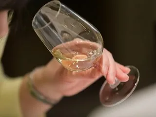 La Ligue contre le cancer veut changer le slogan « L’abus d’alcool est dangereux pour la santé »