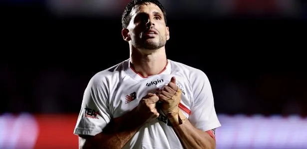 São Paulo anuncia renovação de Calleri até 2028 e já mira extensão; entenda
