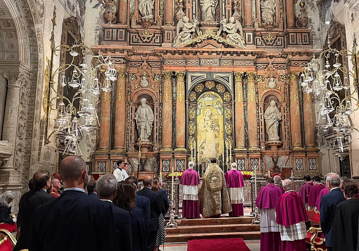 La Catedral de Sevilla celebra la festividad del Pilar y el Día de la Hispanidad