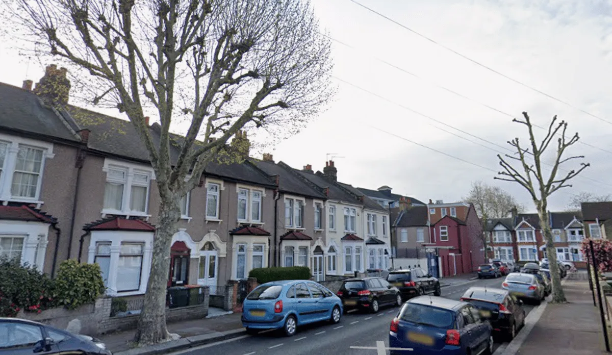 Police launch murder investigation after man shot dead in east London