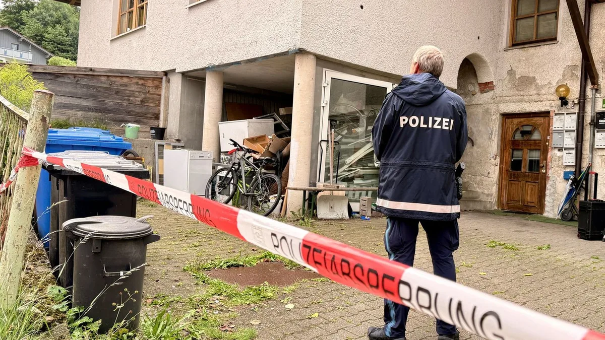Mehrere Mordmerkmale: Prozess um Dreifachmord beginnt