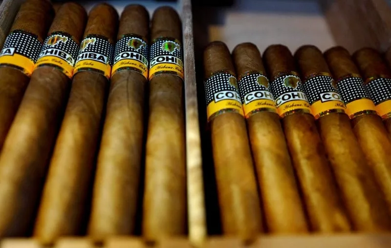 La Aduana cubana decomisa más de 500 cajas de puros en el aeropuerto de La Habana