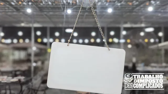 Empresa encerra em agosto. Deve descontar esses dias nas minhas férias?