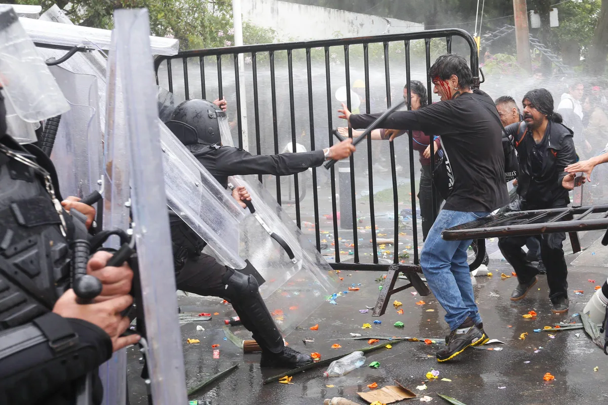 UdeG exige esclarecer detención de estudiantes tras protesta por agua en Jalisco