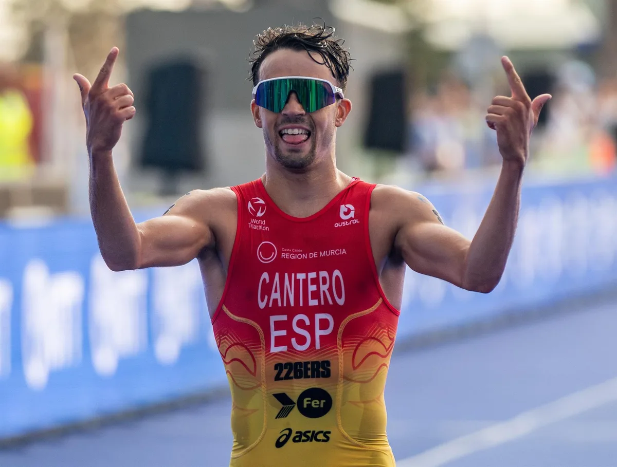 El triatleta español David Cantero finaliza segundo en la prueba de las Series Mundiales de China