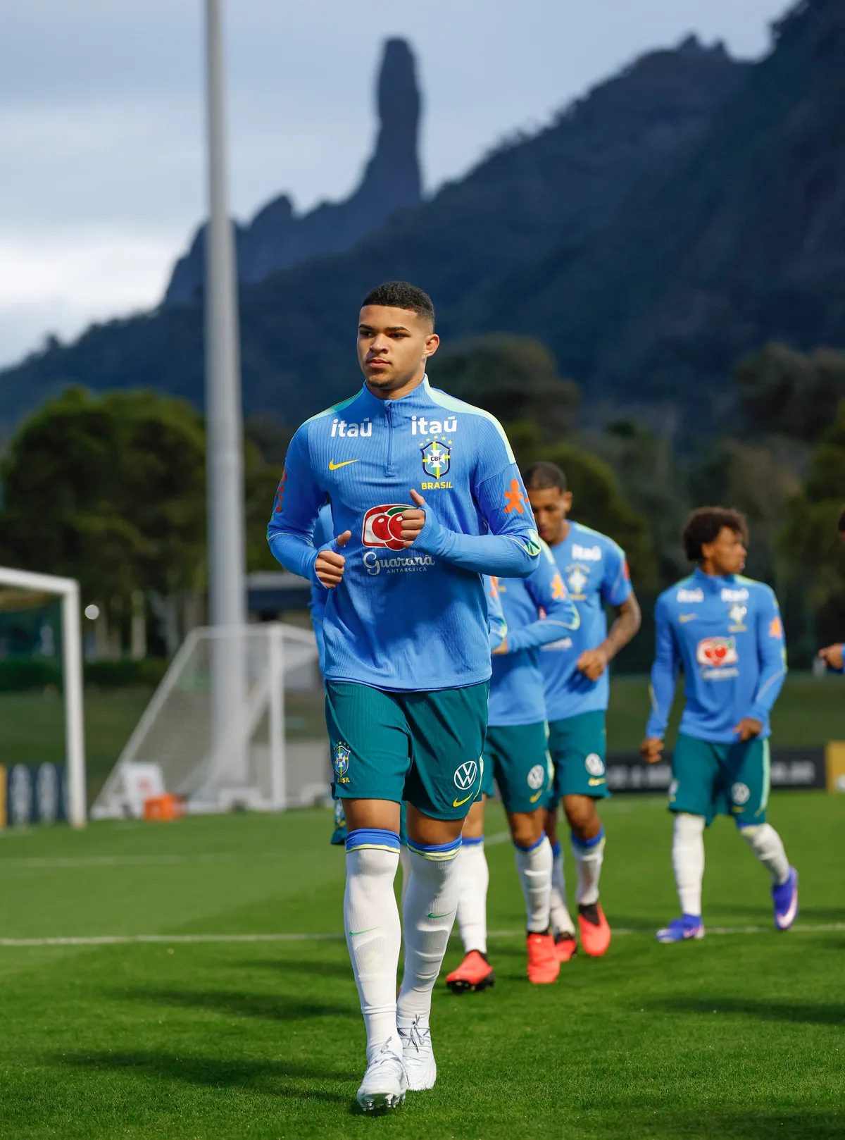 Zagueiro do Grêmio estreia no sub-20 da Seleção e diz que Brasil busca "identidade"