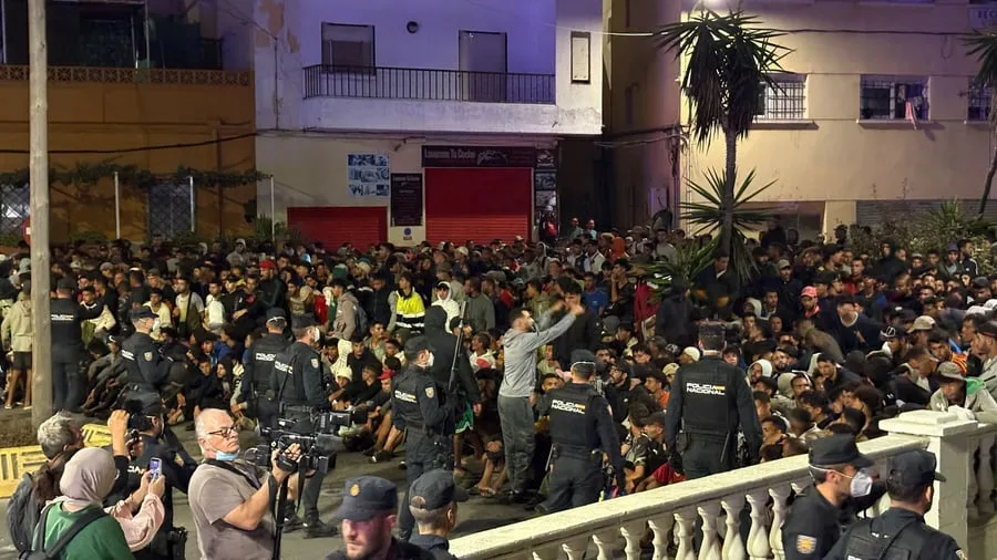 Nordafrika-Exklave: Spannungen bei Migranten-Verlegung in Ceuta