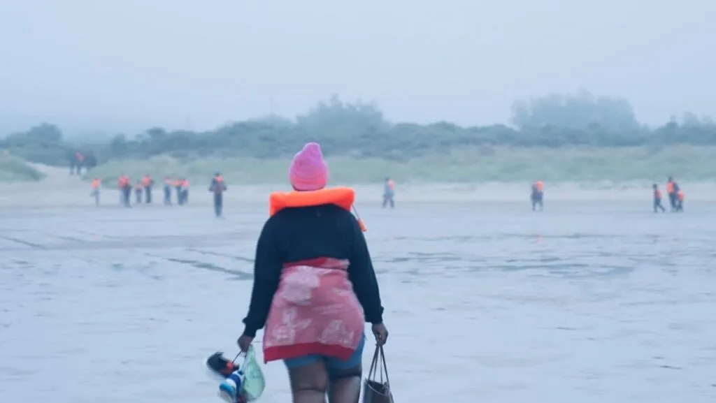 Dix ans après le démantèlement de la jungle de Calais : des migrant·e·s toujours plus vulnérables
