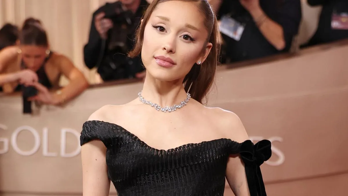 Ariana Grande ‘overwhelmed’ by deafening welcome before spotlight exit