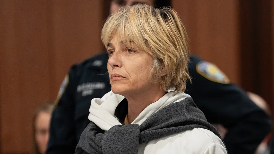 Selma Blair's on-off boyfriend asks fans to 'pray' for actress after Delta flight incident, assault charges