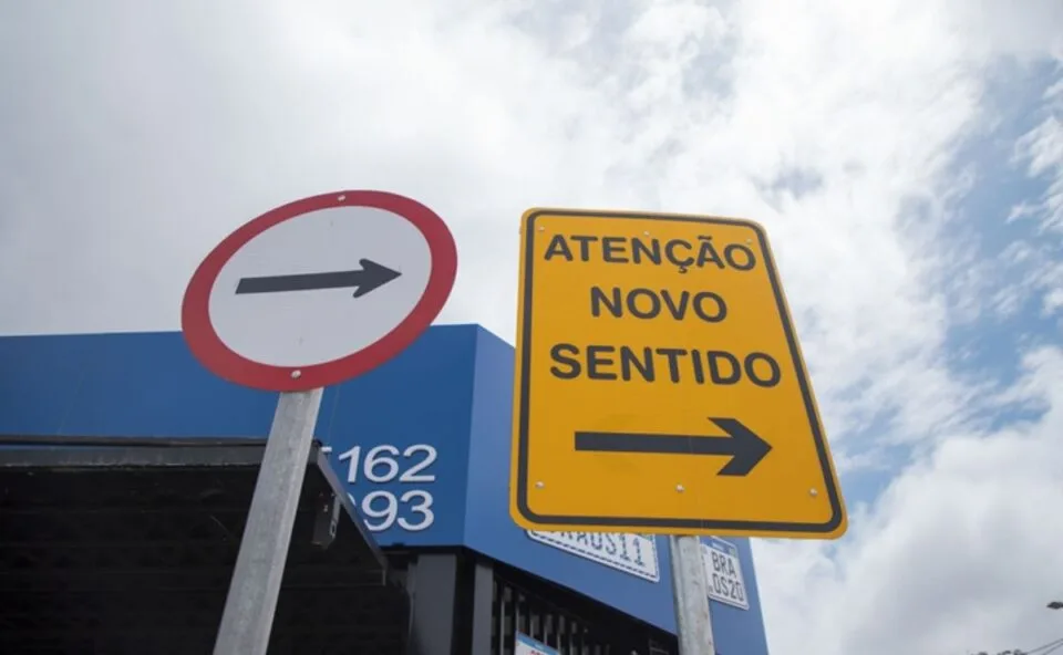 Ruas no bairro Portão terão novo sentido; veja mudanças no trânsito