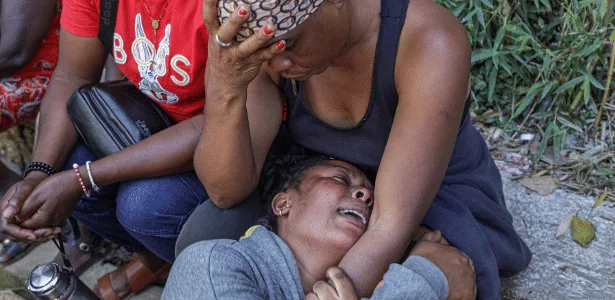 Ataque de gangues mata 47 e deixa mais de 50 sequestrados no Haiti