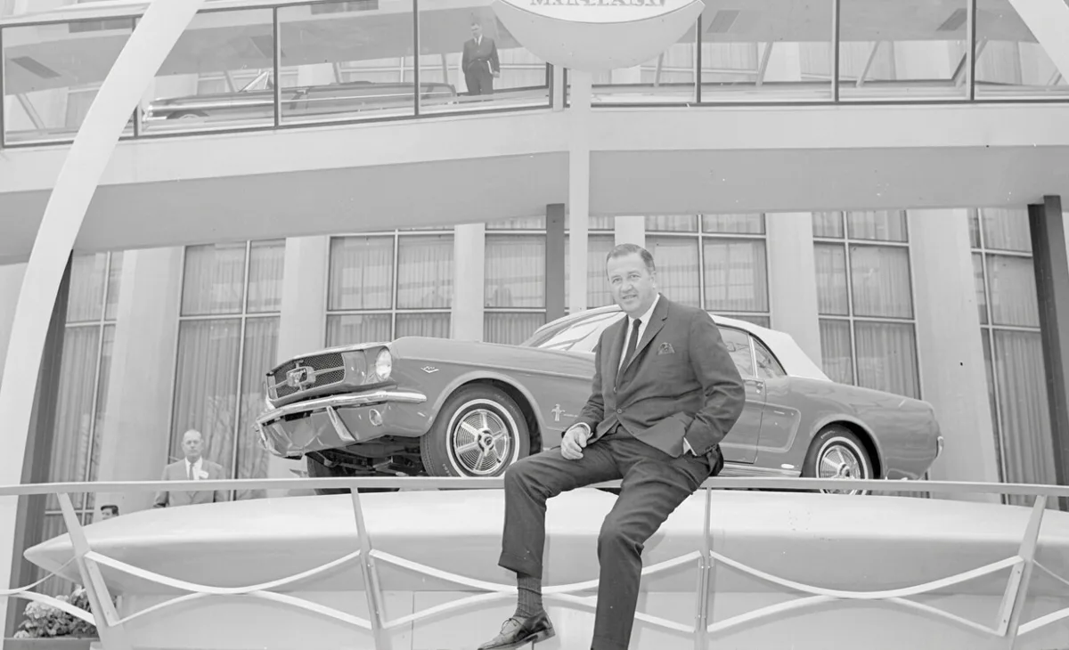 Creó el Mustang, pero cometió un error: No caerle bien a Henry Ford II; así fue el despido del creador del famoso auto