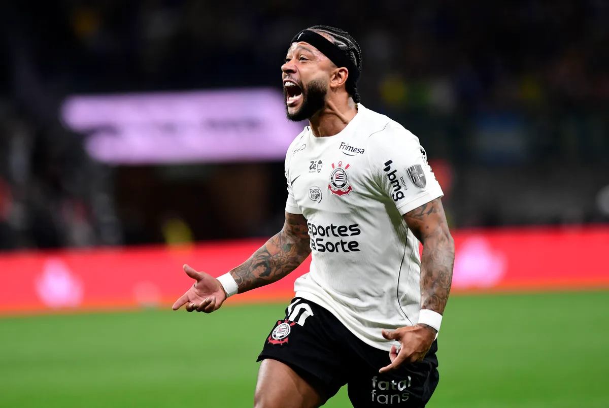 Memphis faz apelo à torcida do Corinthians após clipe polêmico: "Não interpretem mal a mensagem"