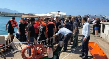 Naufrágio de "ferry" na costa norte do Chipre faz pelo menos seis mortos