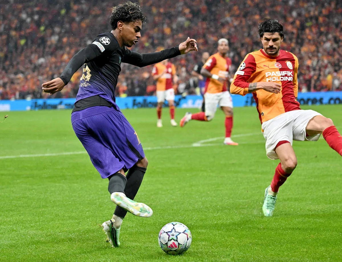 Barcelona también arrasa en la Champions: goleada ante Galatasaray, 10 triunfos seguidos y 43 gritos