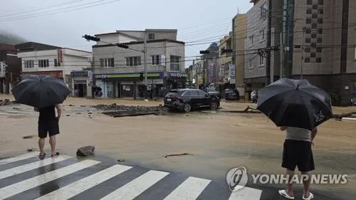 거제에 오늘만 577㎜…'2002년 태풍 루사' 이후 가장 많은 비(종합)