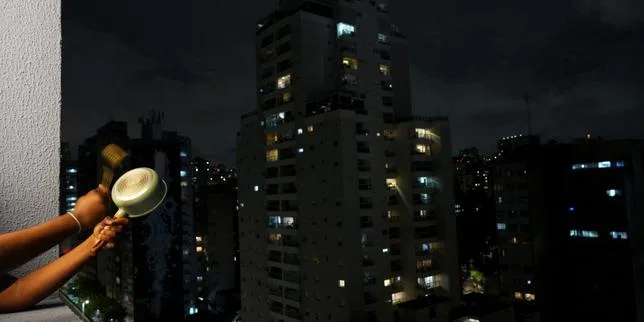 Au Brésil, le camp du président Lula accuse Meta d’« ingérence » électorale en faveur de son opposant d’extrême droite Flavio Bolsonaro