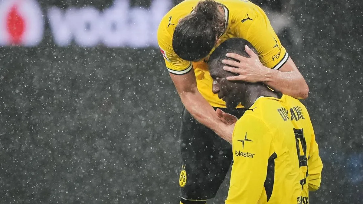 Dortmund cruise to win as Elversberg claim historic victory in Bundesliga