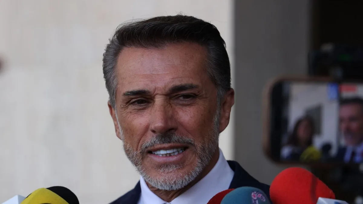 Sergio Mayer pide nueva licencia como diputado federal, ¿va a nuevo reality?
