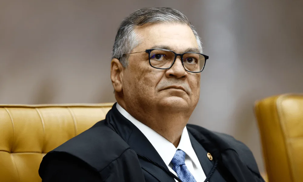 Dino critica concentração de poder sobre emendas sem responsabilidade equivalente