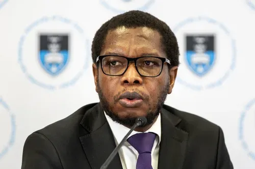 UCT Council suspends resolutions amid Vice-Chancellor's court challenge