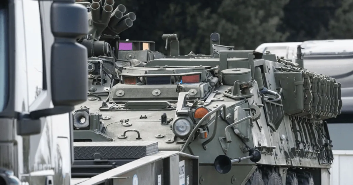 El Ejército firmó con Estados Unidos un acuerdo para incorporar 235 vehículos blindados Stryker: qué funciones tendrán
