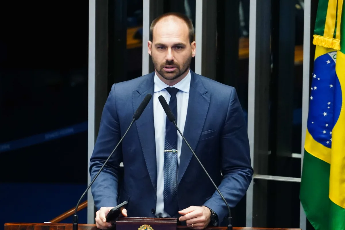 STF rejeita recurso e mantém condenação de Eduardo por coação