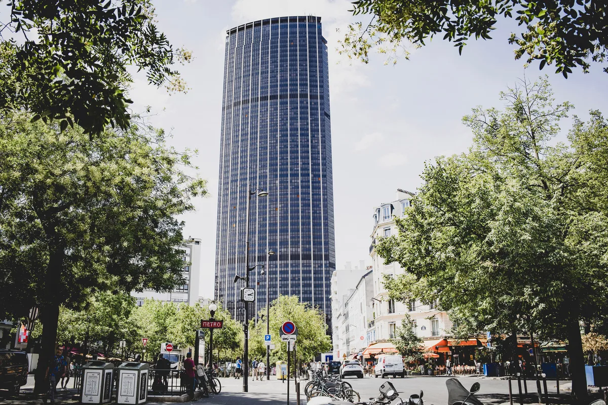 Fea, malquerida y polémica: el fiasco inmobiliario de la torre más alta de París