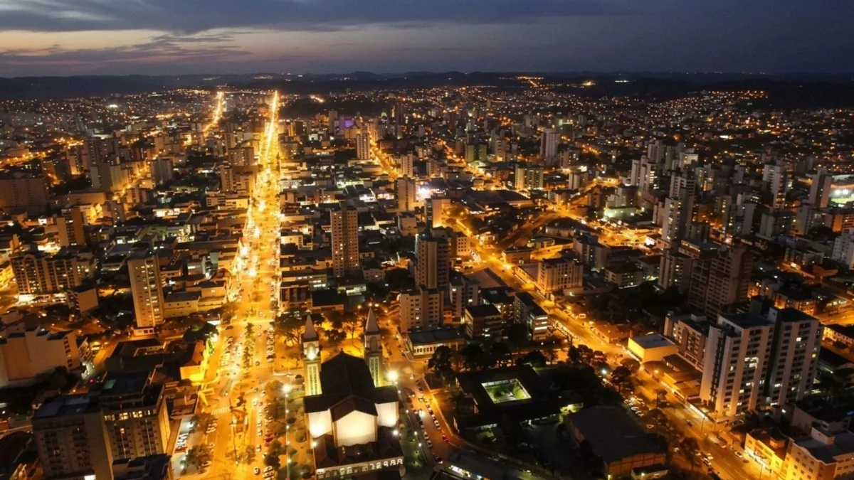 Ritmo acelerado: Chapecó abre 2,4 empresas para cada uma fechada e lidera expansão entre as maiores cidades de SC