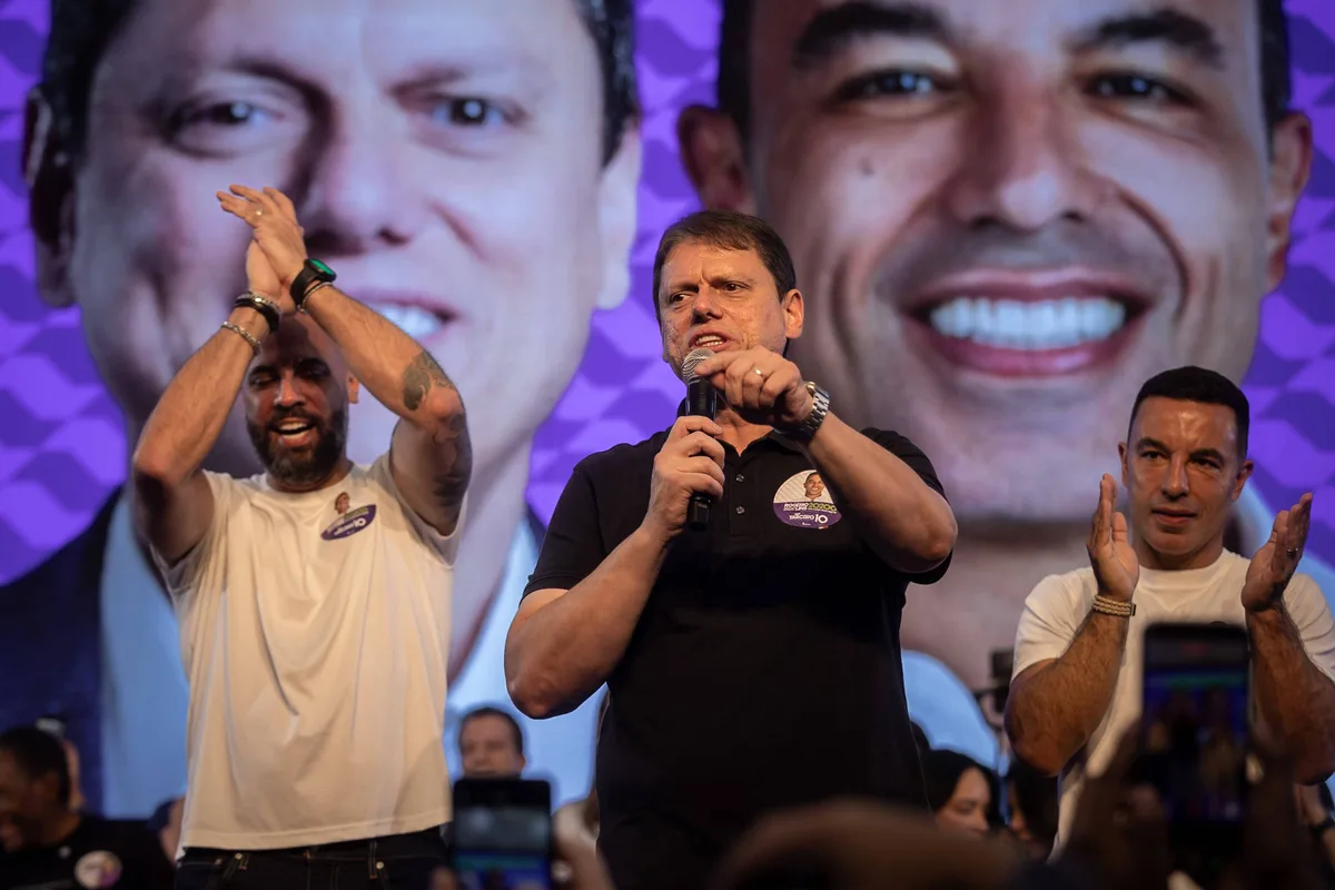 Tarcísio não terá restrição de horário para pedir votos, diz campanha