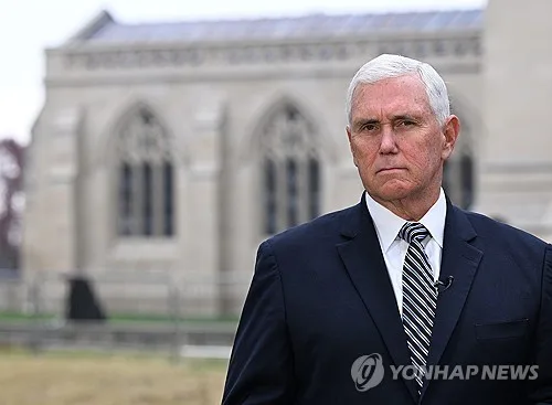 펜스, 한국산 요격미사일 '美매개 우크라 우회배치론' 주장