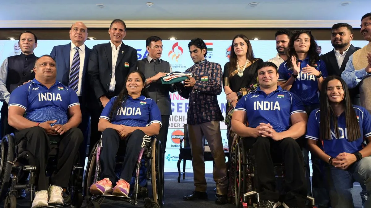 India’s Para Asian Games contingent gets warm send-off, Mandaviya launches new jersey