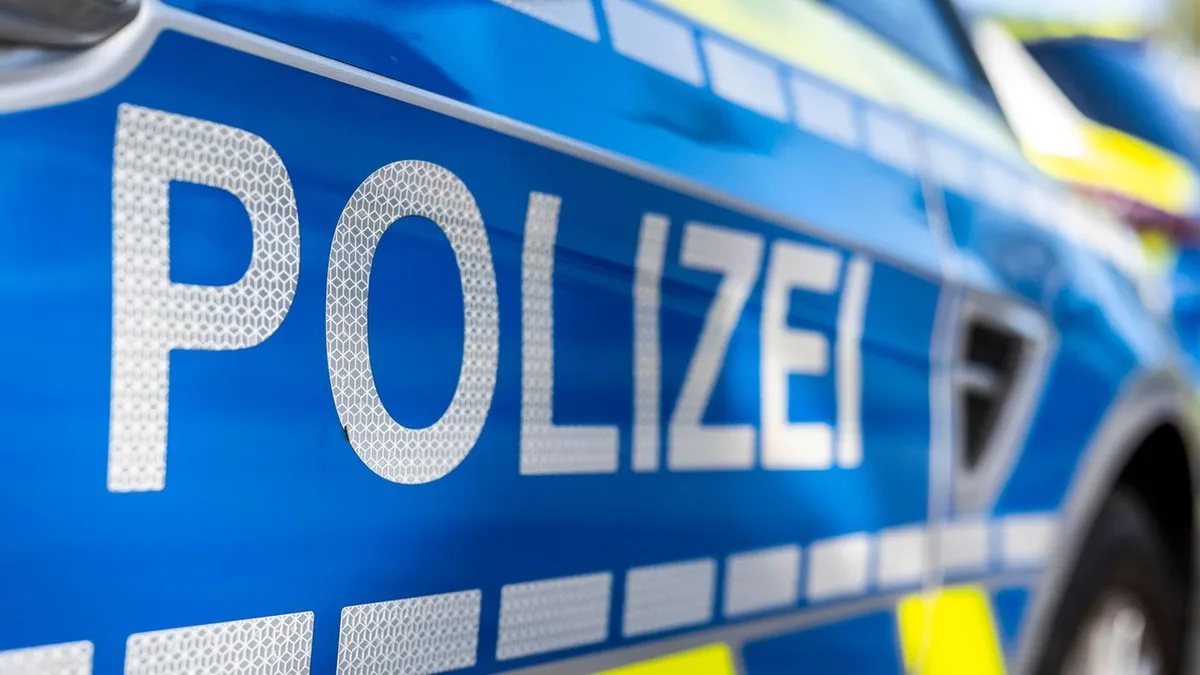 Serie von Sachbeschädigungen: Autos mit Stahlkugeln beschädigt - Verdächtiger ermittelt