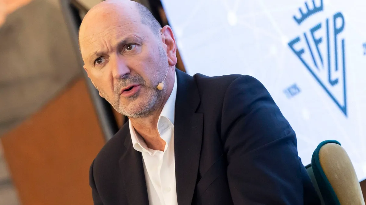 Louzán insiste en que la final será en España y anuncia visita de Infantino a Madrid en otoño