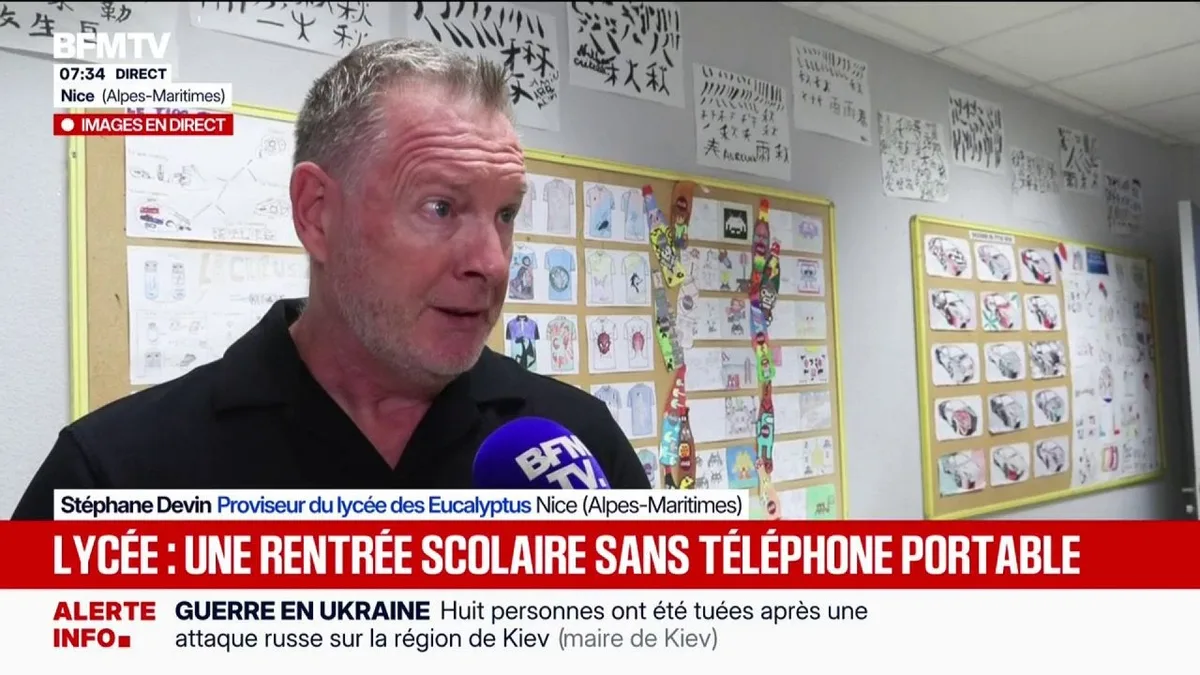 “C’est une décision utile”: Les parents d’élèves favorables à l'interdiction du portable au lycée
