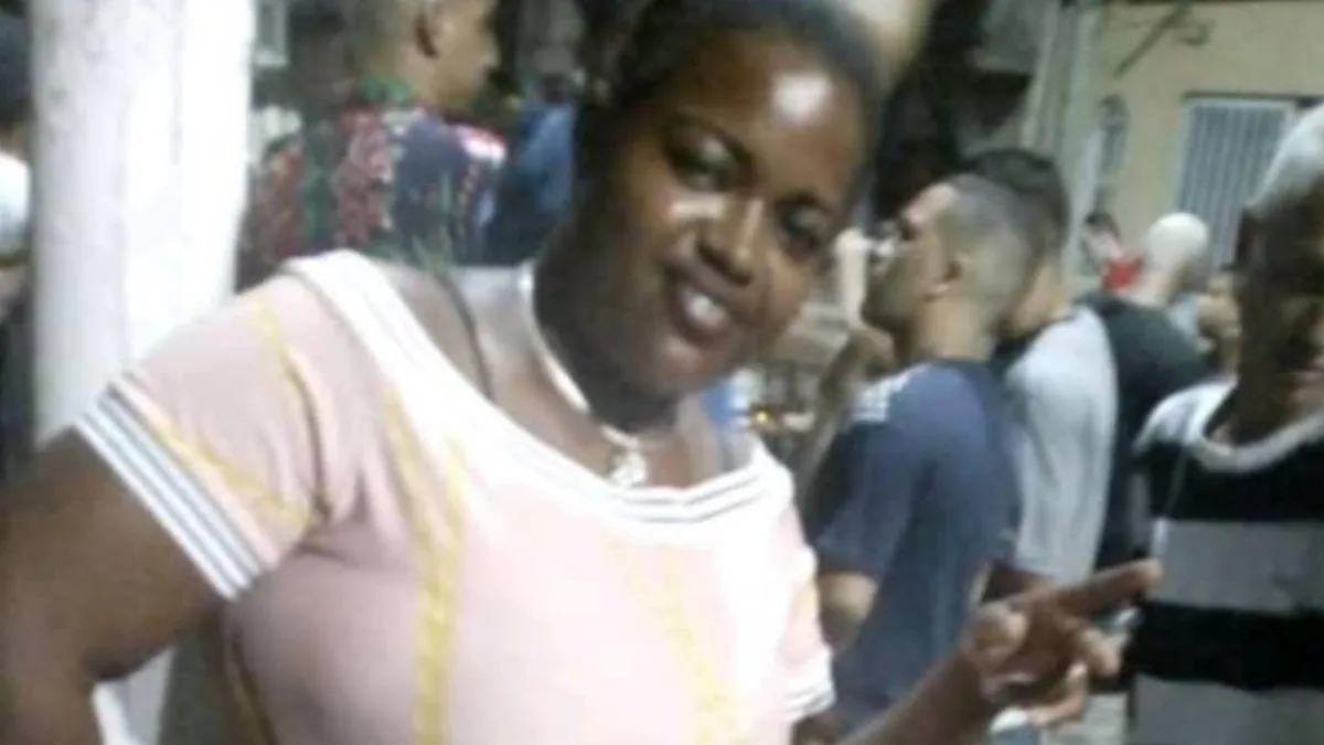 Mulher pede socorro antes de ser morta a facadas em Vitória