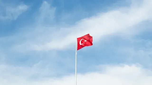 Ucrânia: Turquia chama embaixador após incidentes com drones no mar Negro