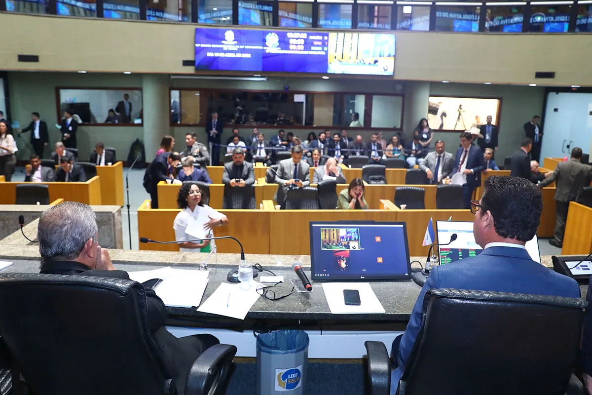 Deputados estaduais passarão a ter emendas impositivas no Orçamento do ES
