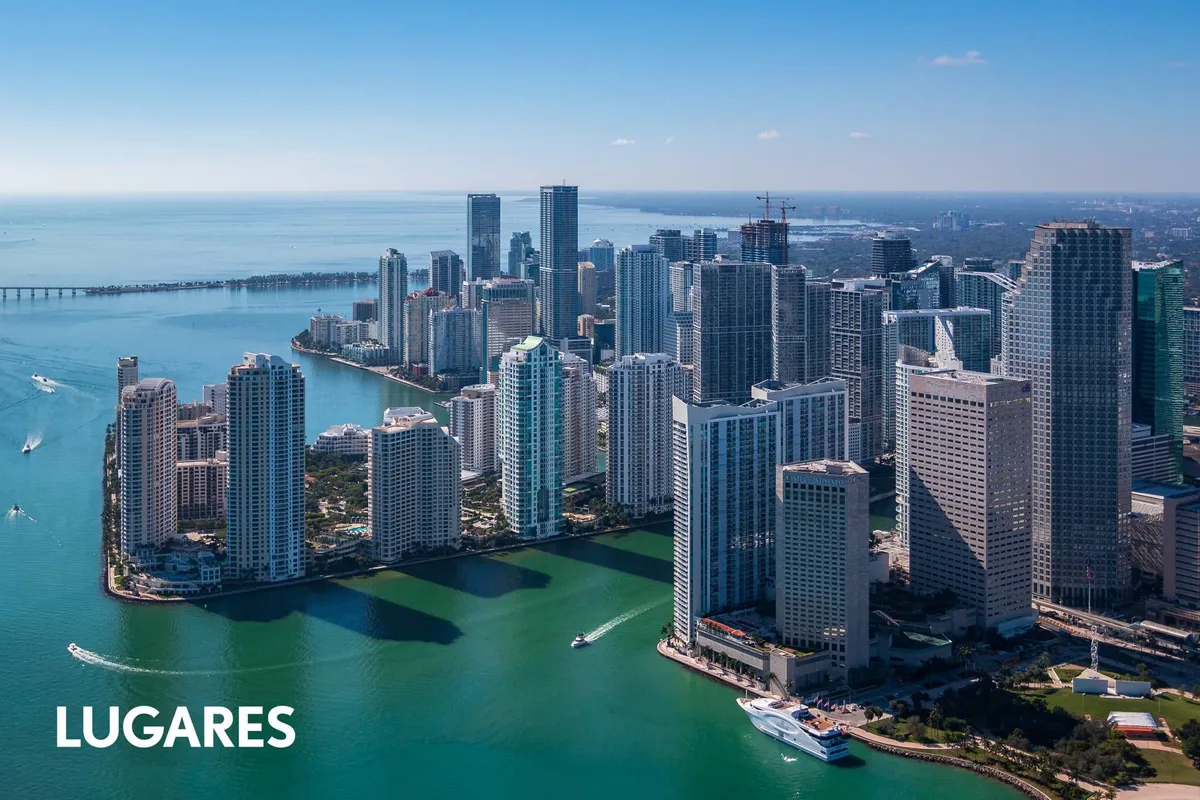 El barrio de Miami que recuerda a Manhattan, pero con mar y clima tropical