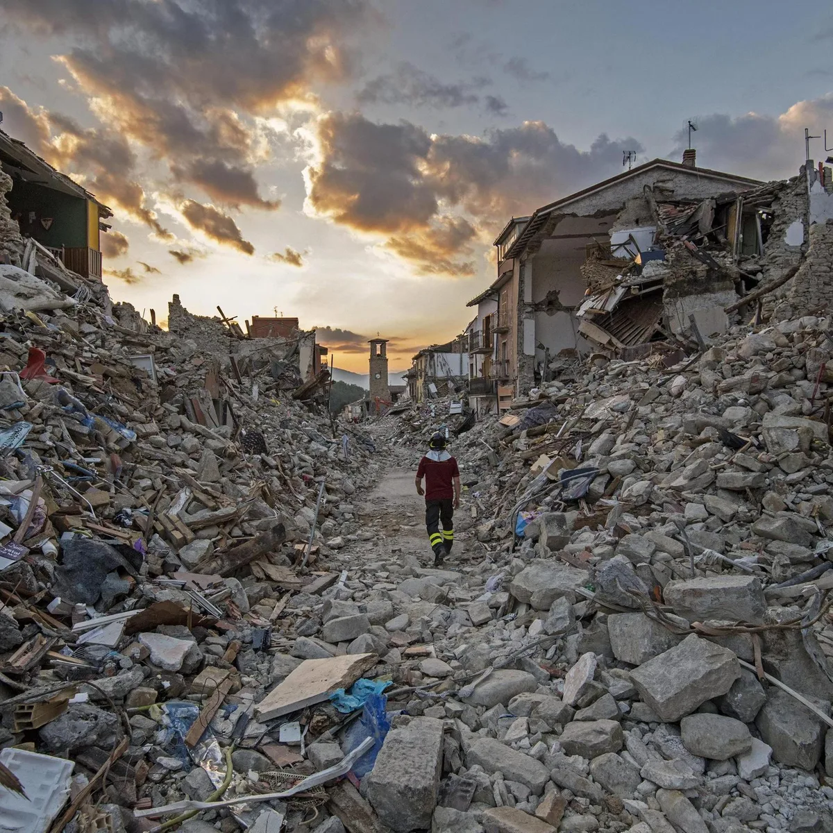Italien - 239 nächtliche Glockenschläge für Erdbebenopfer von Amatrice
