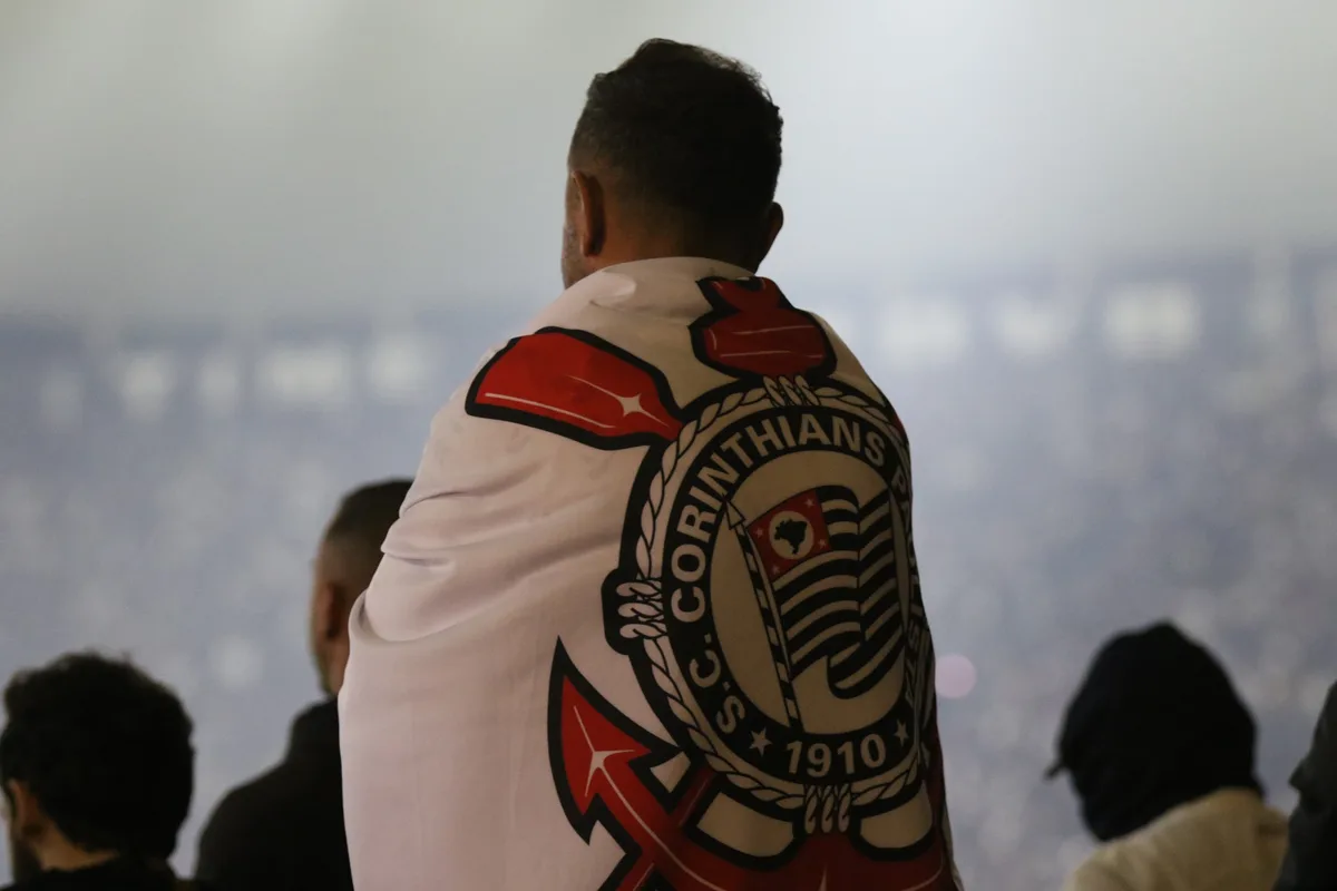 Crusoé: Corinthians anuncia acordo de confidencialidade com a Caixa