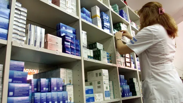 Ordem dos Farmacêuticos diz que OE2027 "fica aquém" do potencial do setor