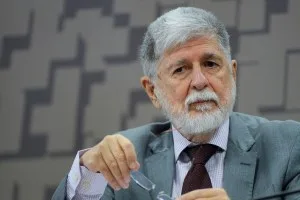 “Brasil precisa acelerar reação às tarifas americanas”, diz Amorim