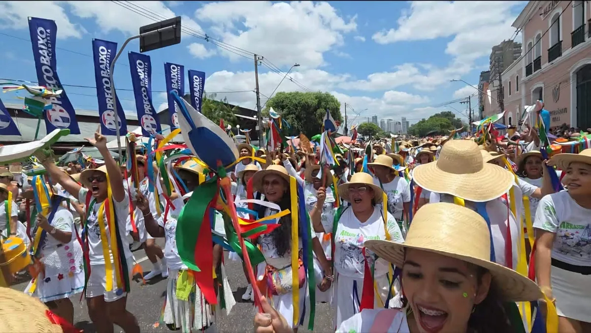 Apoio a Lula domina manifestações culturais do Círio de Nazaré na capital do Pará