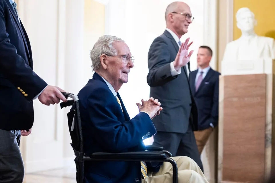 McConnell Returns To Senate After Three-Month Absence (Photos)
